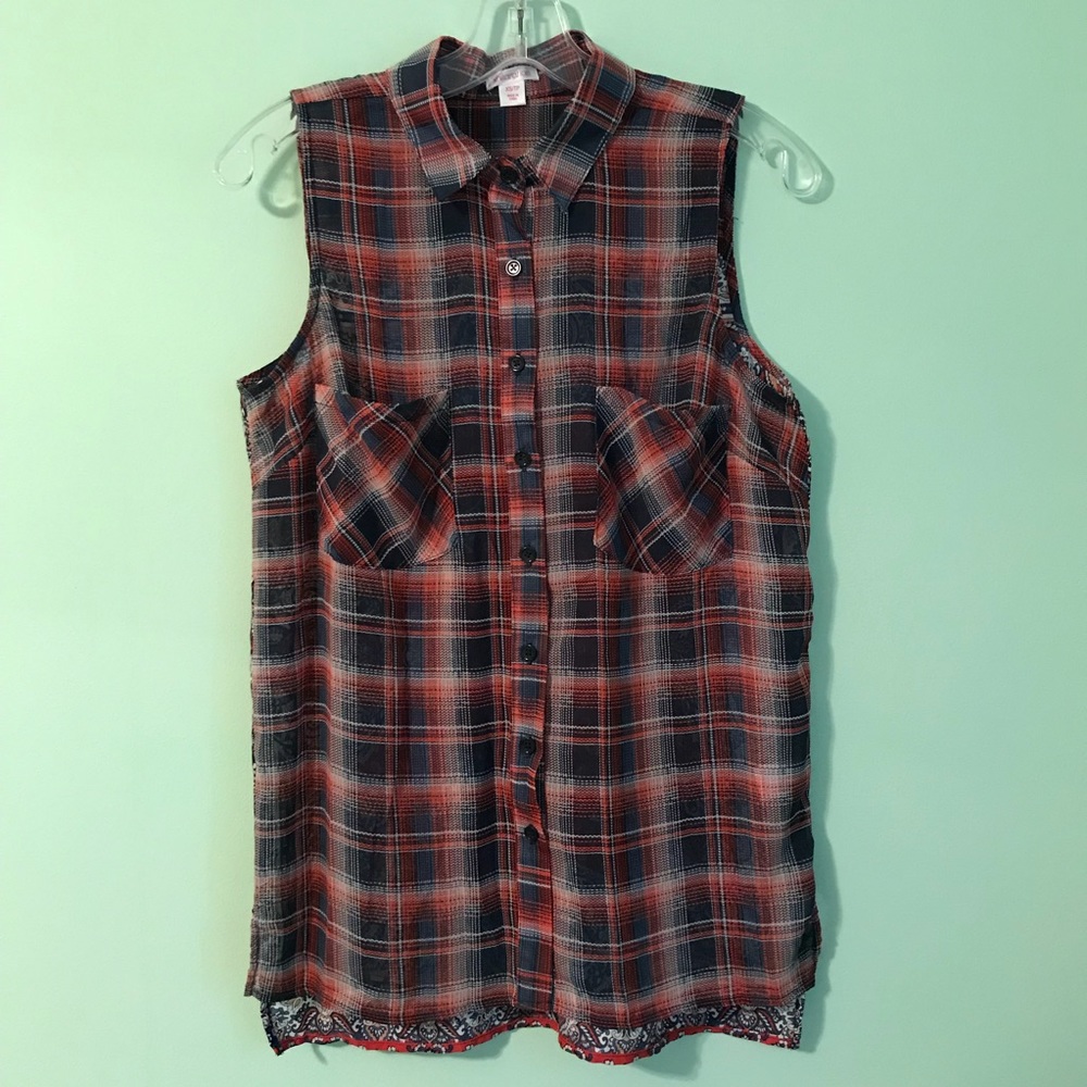 Xhilaration Pattern Button Down Tank Top Size XS